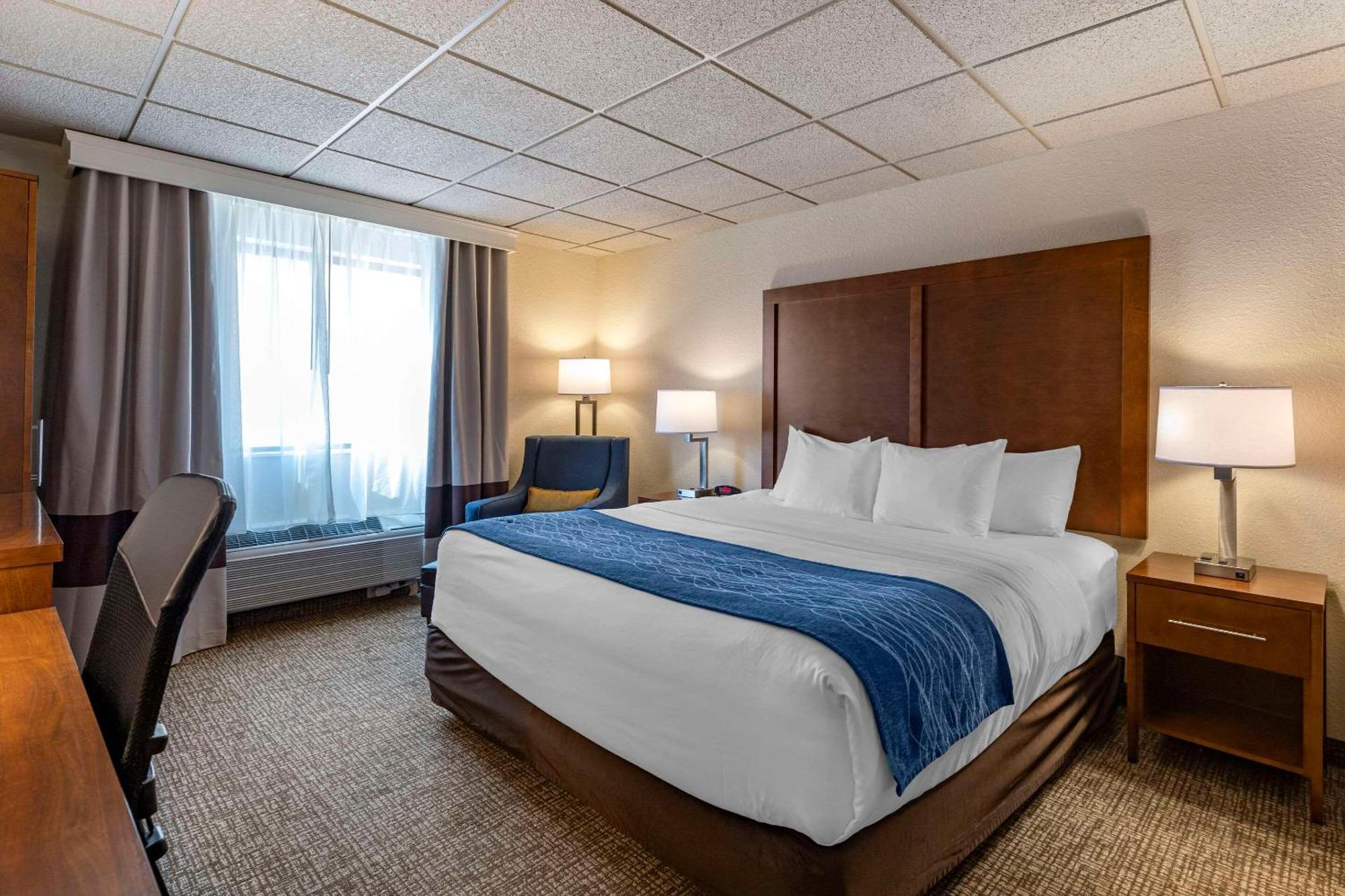 Comfort Inn & Suites Gateway To Glacier National Park Shelby Esterno foto