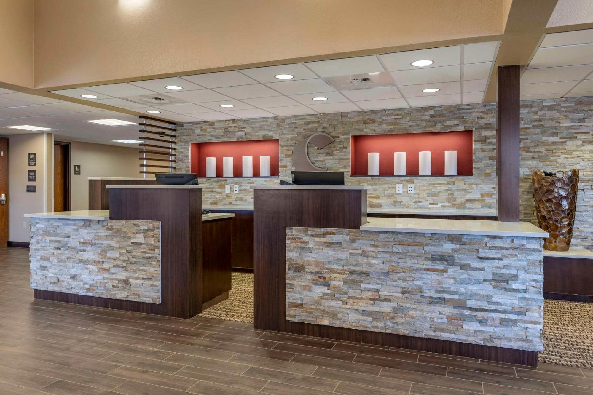 Comfort Inn & Suites Gateway To Glacier National Park Shelby Esterno foto